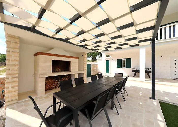 Villa Vallis With Pool Kruševo